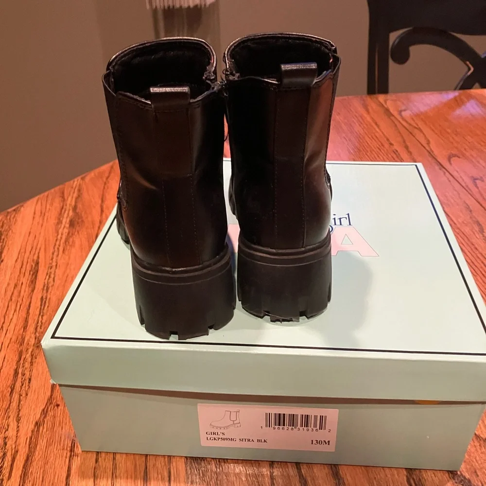 MIA stylish black